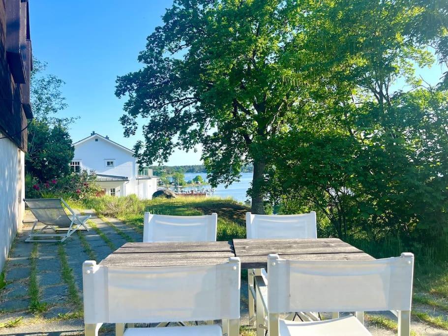 Hébergement de vacances Mysigt Sommarhus Med Havsutsikt Och Bastu